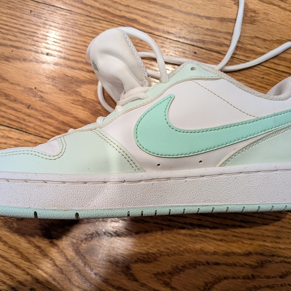 Nike Kids White and Light Blue Sneakers